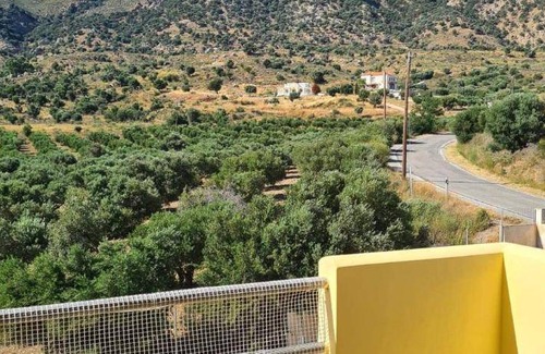 Iraklides House | 120 m² House ∙ 4 bedrooms ∙ 10 guests