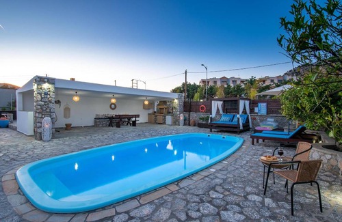 Lardos House | 120 m² House ∙ 4 bedrooms ∙ 8 guests
