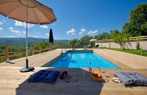 Termenades House | 120 m² House ∙ 3 bedrooms ∙ 7 guests