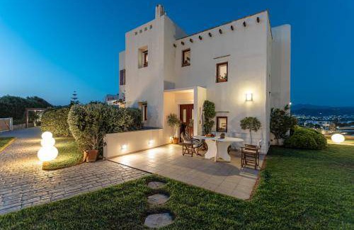 Agios Prokopios Resort | 120 m² Resort ∙ 4 bedrooms ∙ 8 guests