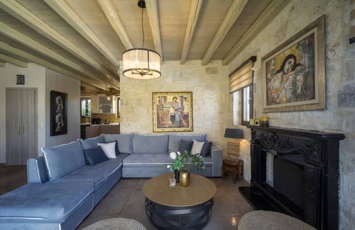 Episkopi Villa | 120 m² Villa ∙ 3 bedrooms ∙ 7 guests
