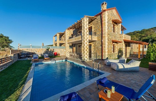 Zoniana Villa | 120 m² Villa ∙ 3 bedrooms ∙ 7 guests
