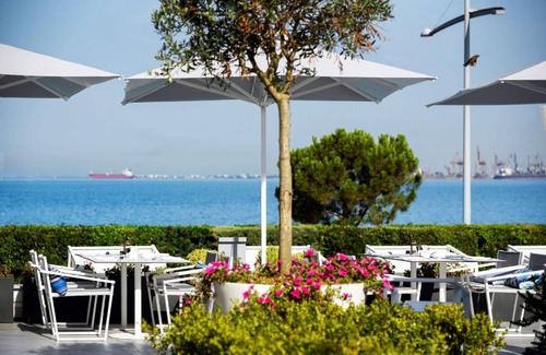 Thessaloniki City Centre Hotel | 126 m² Hotel ∙ 2 bedrooms ∙ 127 guests