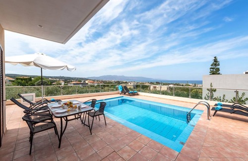 Pyrgos Psilonerou Villa | 126 m² Villa ∙ 4 bedrooms ∙ 7 guests