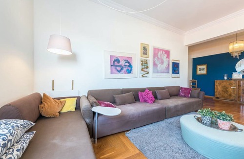 Plaka Apartment | 130 m² Apartment ∙ 3 bedrooms ∙ 7 guests