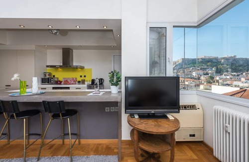 Plaka Apartment | 130 m² Apartment ∙ 3 bedrooms ∙ 7 guests
