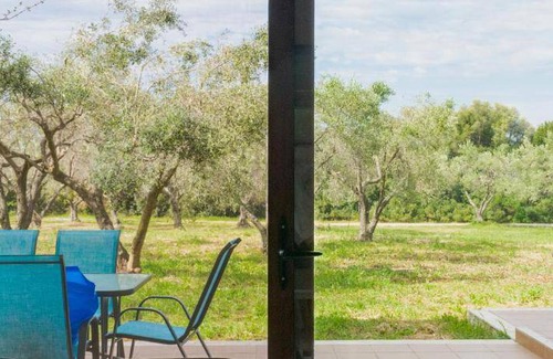 Sithonia House | 130 m² House ∙ 4 bedrooms ∙ 8 guests