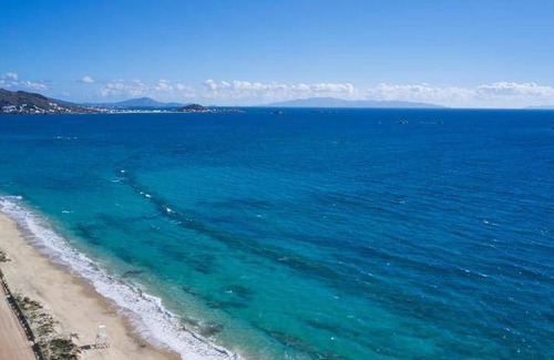 Plaka Resort | 130 m² Resort ∙ 4 bedrooms ∙ 16 guests