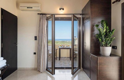 Spilia Villa | 130 m² Villa ∙ 3 bedrooms ∙ 6 guests