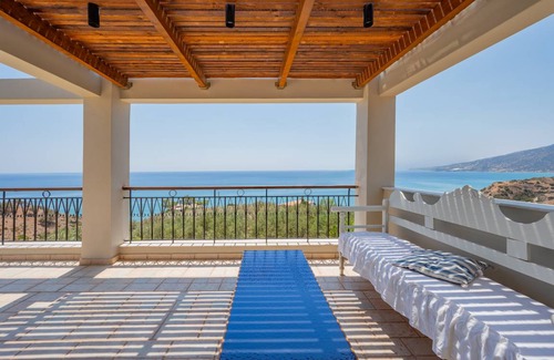 Keratokambos House | 134 m² House ∙ 3 bedrooms ∙ 8 guests