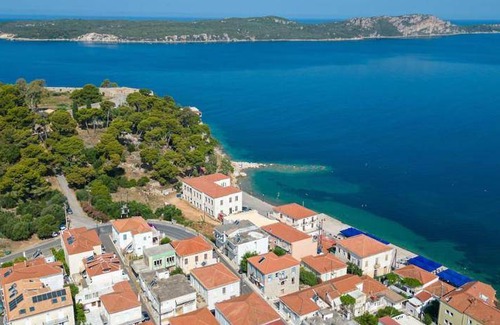 Pylos Apartment | 136 m² Apartment ∙ 3 bedrooms ∙ 6 guests