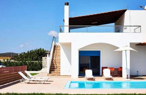 Prassonissi House | 140 m² House ∙ 4 bedrooms ∙ 8 guests
