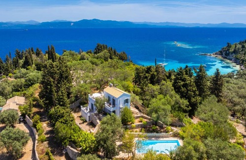 Longos Villa | 140 m² Villa ∙ 2 bedrooms ∙ 4 guests