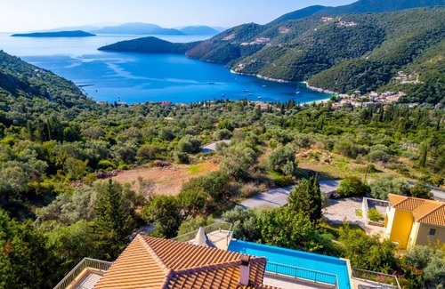 Mikros Gialos Villa | 140 m² Villa ∙ 3 bedrooms ∙ 6 guests