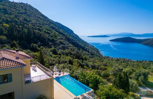 Mikros Gialos Villa | 140 m² Villa ∙ 3 bedrooms ∙ 6 guests