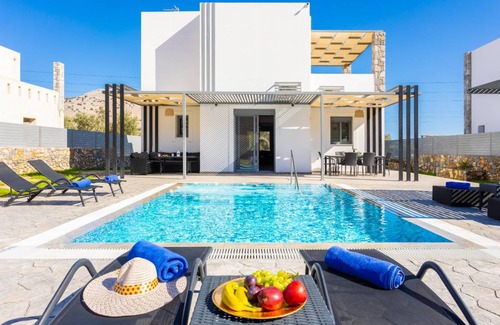Lardos Villa | 140 m² Villa ∙ 3 bedrooms ∙ 8 guests