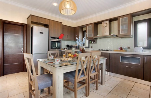 Alonia Villa | 140 m² Villa ∙ 3 bedrooms ∙ 6 guests