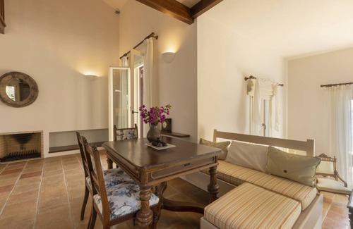 Steniai Villa | 140 m² Villa ∙ 5 bedrooms ∙ 7 guests