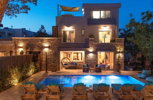 Koutsouras House | 150 m² House ∙ 4 bedrooms ∙ 11 guests