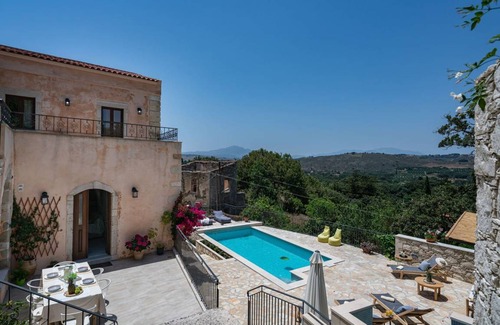 Armenoi Villa | 150 m² Villa ∙ 3 bedrooms ∙ 7 guests