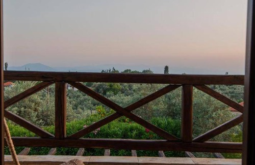 Koropi Villa | 150 m² Villa ∙ 3 bedrooms ∙ 6 guests