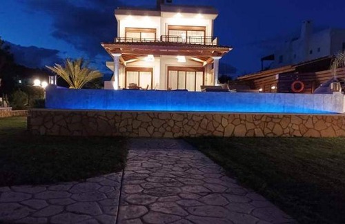 Lardos Villa | 150 m² Villa ∙ 3 bedrooms ∙ 7 guests