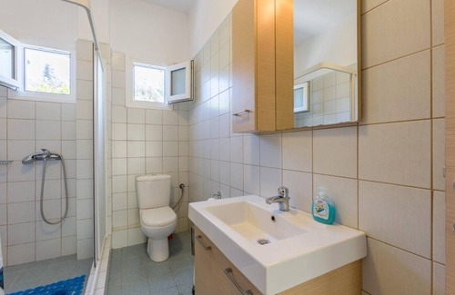 Longos Villa | 150 m² Villa ∙ 3 bedrooms ∙ 10 guests