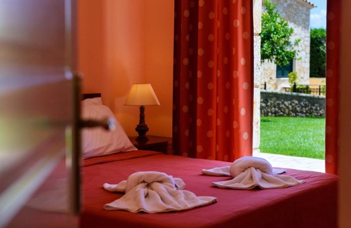 Dassia Villa | 150 m² Villa ∙ 4 bedrooms ∙ 10 guests