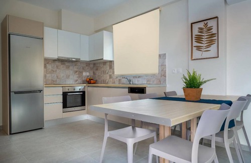 Agia Marina House | 152 m² House ∙ 4 bedrooms ∙ 9 guests
