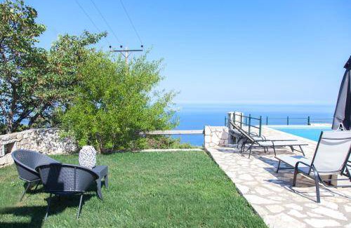 Kalamitsi Villa | 155 m² Villa ∙ 3 bedrooms ∙ 8 guests