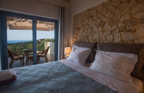 Antipata Villa | 158 m² Villa ∙ 3 bedrooms ∙ 7 guests