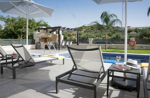 Almyrida House | 160 m² House ∙ 4 bedrooms ∙ 8 guests