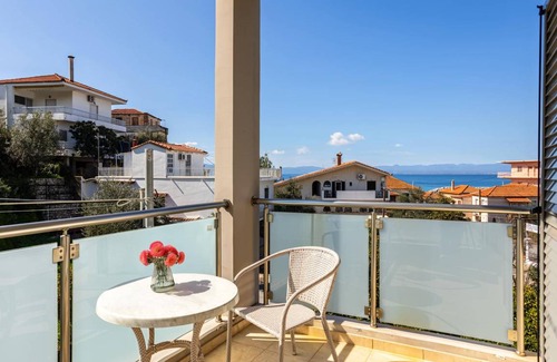 Avia House | 160 m² House ∙ 4 bedrooms ∙ 12 guests