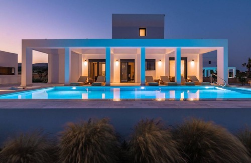Lahania House | 160 m² House ∙ 4 bedrooms ∙ 8 guests