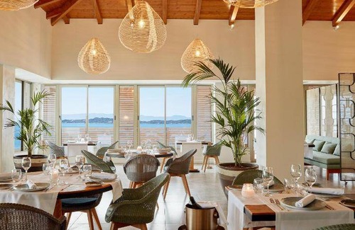 Ouranoupoli Hotel | 165 m² Hotel ∙ 3 bedrooms ∙ 127 guests
