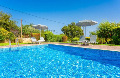 Gerani Villa | 165 m² Villa ∙ 3 bedrooms ∙ 6 guests