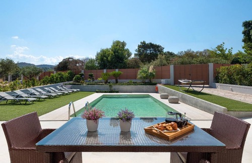 Kamiros House | 170 m² House ∙ 4 bedrooms ∙ 8 guests
