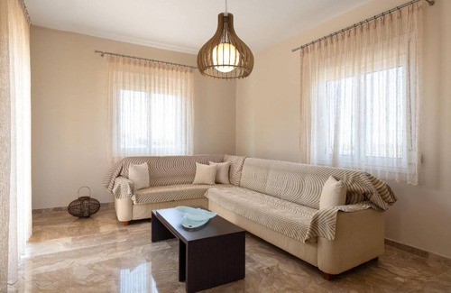 Kamiros House | 170 m² House ∙ 4 bedrooms ∙ 8 guests