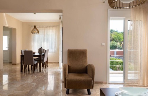 Kamiros House | 170 m² House ∙ 4 bedrooms ∙ 8 guests