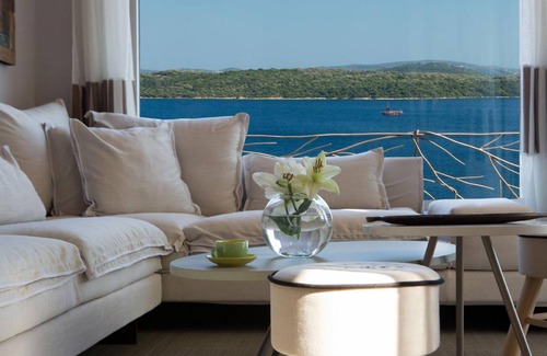 Perigiali House | 175 m² House ∙ 3 bedrooms ∙ 7 guests