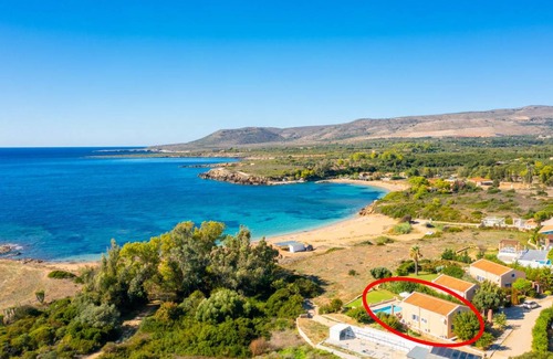Kounopetra Villa | 175 m² Villa ∙ 3 bedrooms ∙ 7 guests
