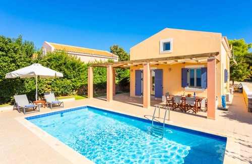 Kounopetra Villa | 175 m² Villa ∙ 3 bedrooms ∙ 7 guests