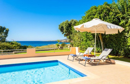 Kounopetra Villa | 175 m² Villa ∙ 3 bedrooms ∙ 7 guests