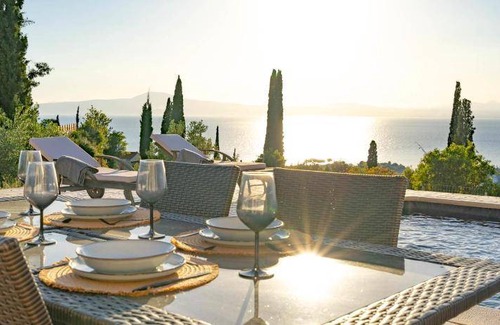 Kalamata Villa | 176 m² Villa ∙ 3 bedrooms ∙ 6 guests
