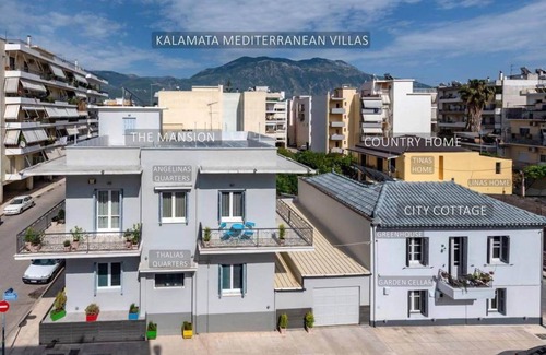 Kalamata Apartment | 180 m² Apartment ∙ 5 bedrooms ∙ 14 guests