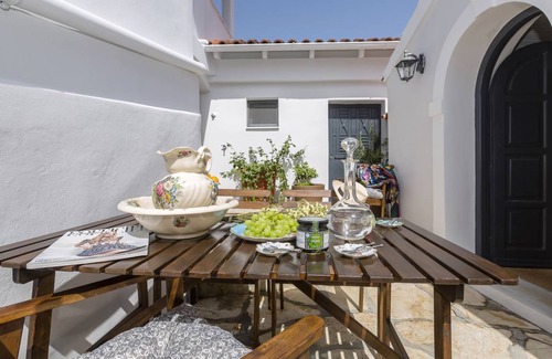 Doukades House | 180 m² House ∙ 2 bedrooms ∙ 7 guests