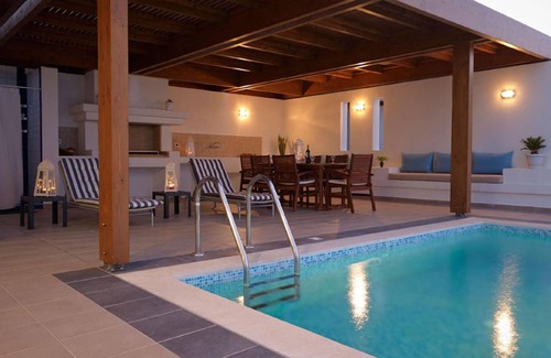 Vlicha House | 180 m² House ∙ 3 bedrooms ∙ 6 guests