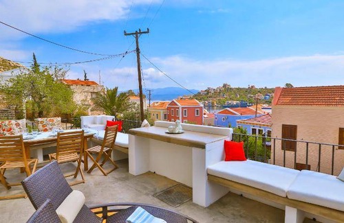 Megisti House | 180 m² House ∙ 4 bedrooms ∙ 7 guests