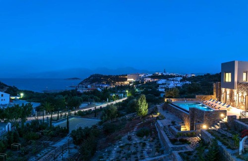 Agios Nikolaos House | 180 m² House ∙ 3 bedrooms ∙ 8 guests