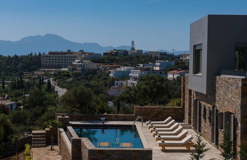 Agios Nikolaos House | 180 m² House ∙ 3 bedrooms ∙ 8 guests